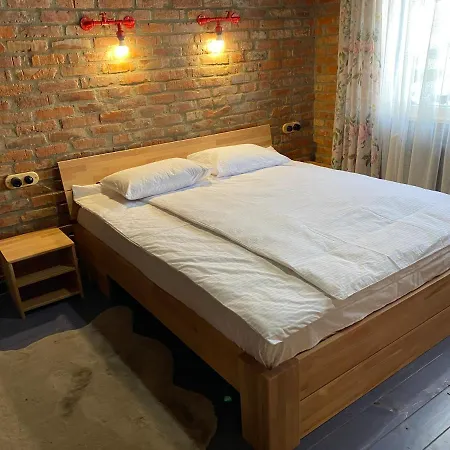 Brickwood Verkhniy Koropets