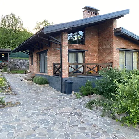 Brickwood Chalet Verkhniy Koropets