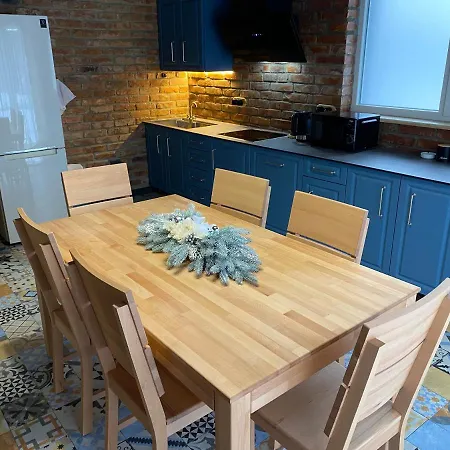 Brickwood * Verkhniy Koropets